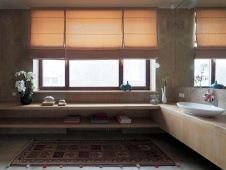 Фото интерьера санузла гостевого дома в стиле шале