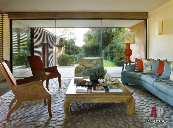 Фото интерьера зоны отдыха дома в средиземноморском стиле Фото интерьера веранды дома в средиземноморском стиле