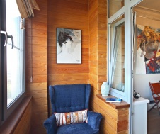 Фото интерьера лоджии небольшой квартиры в стиле фьюжн