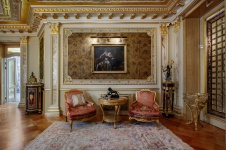 Фото интерьера зоны отдыха дома в дворцовом стиле