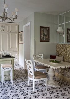 Фото интерьера кухни дома в стиле фьюжн