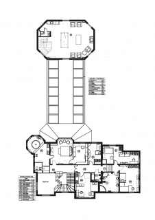 План 3-х этажного дома с примыкающим флигелем. Планировка 1 этажа.