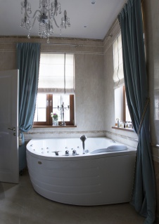 Фото интерьера ванной дома в стиле ар-деко