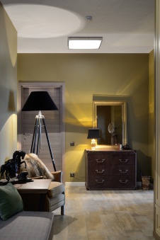 Фото интерьера входной зоны квартиры в современном стиле