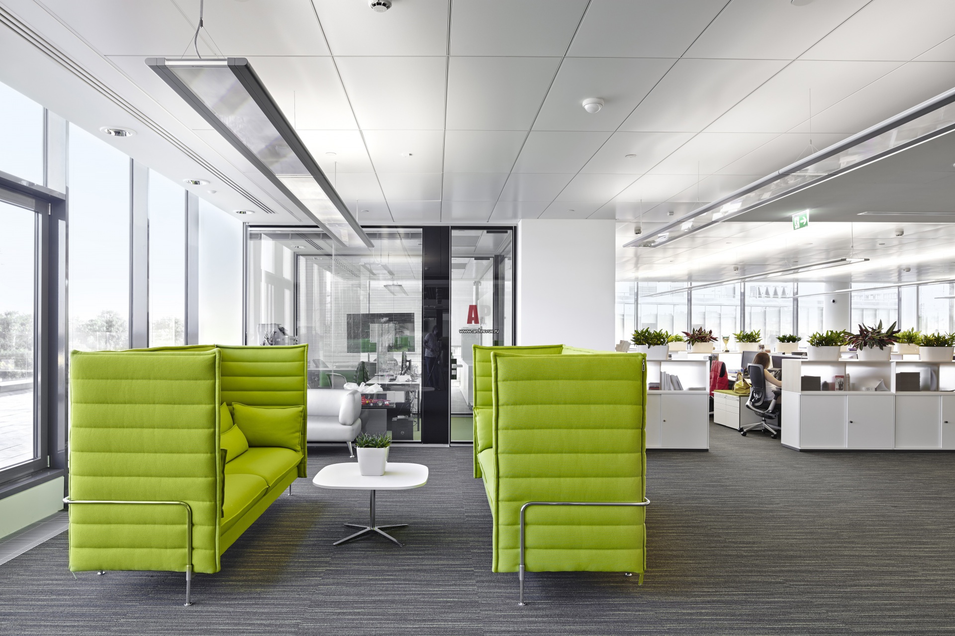 мебель для общественных помещений. интерьер холла общественного здания. помещение общественных организаций. цвет в общественном интерьере. интерьер офиса.