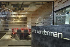 Фото интерьера ресепшен офиса в современном стиле