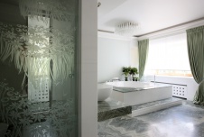 Фото интерьера ванной комнаты дома в стиле ар-деко