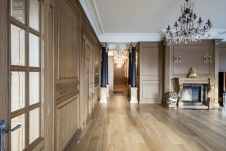 Фото интерьера гостиной квартиры в стиле неоклассика