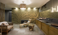 Фото интерьера гостиной бани в современном стиле