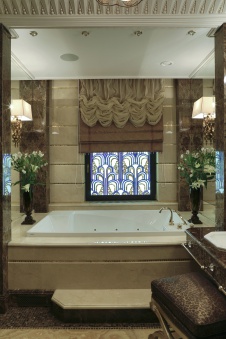 Фото интерьера санузла квартиры в стиле ар-деко