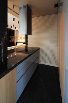 Фото интерьера кухни квартиры в современном стиле