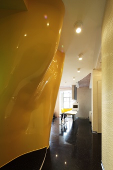 Фото интерьера входной зоны квартиры в современном стиле