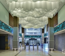 Фото интерьера входной зоны офиса в современном стиле