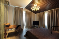 Фото интерьера спальни дома в современном стиле