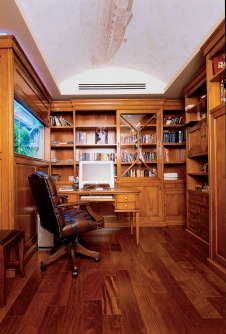 Фото интерьера библиотеки квартиры в современном стиле Фото интерьера кабинета квартиры в современном стиле