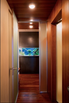 Фото интерьера коридора квартиры в современном стиле