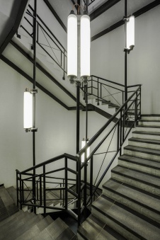 Фото интерьера лестницы офиса в стиле фьюжн