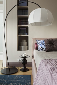 Фото интерьера спальни квартиры в стиле неоклассика