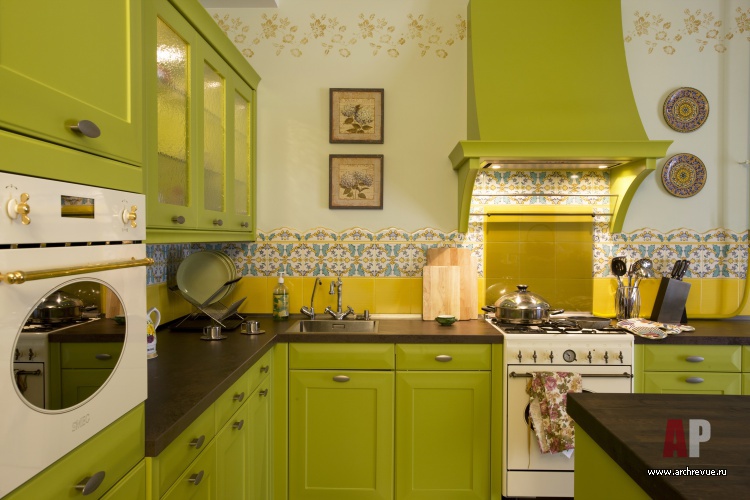 Фото интерьера кухни дома в стиле кантри