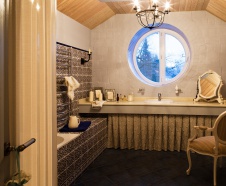 Фото интерьера ванной дома в стиле прованс