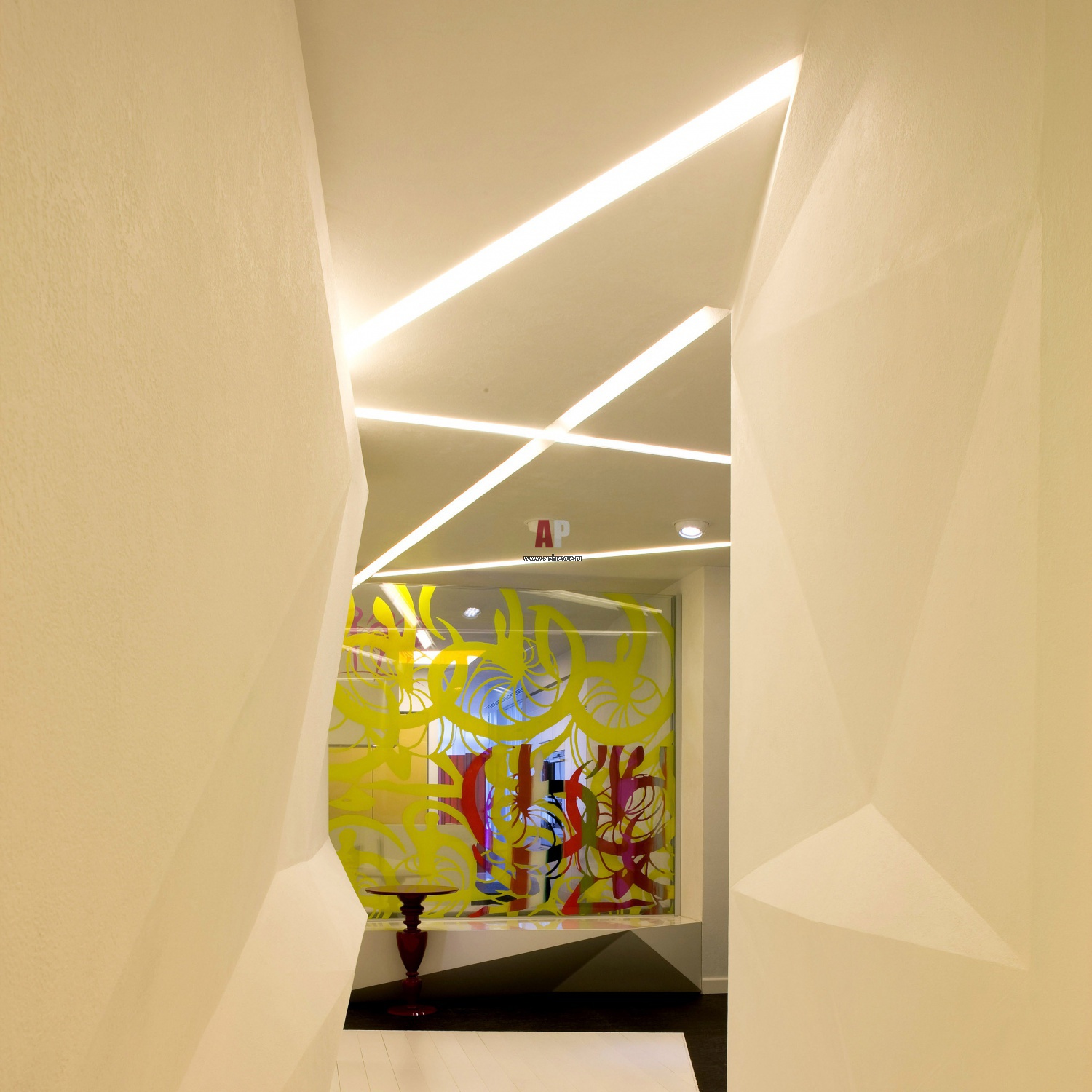 Фото интерьера входной зоны квартиры в стиле минимализм