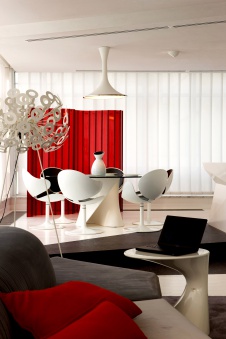 Фото интерьера столовой квартиры в стиле минимализм