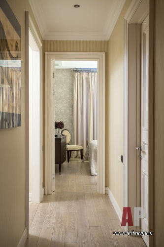 Фото интерьера коридора квартиры в стиле современная классика