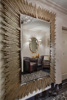 Фото интерьера входной зоны пентхауса в стиле ар-деко