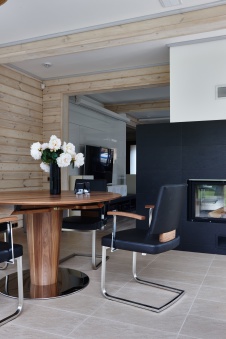 Фото интерьера гостиной небольшого дома в эко стиле