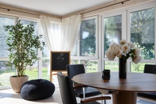 Фото интерьера террасы небольшого дома в эко стиле