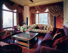 Фото интерьера гостиной дома в стиле дворцовой классики