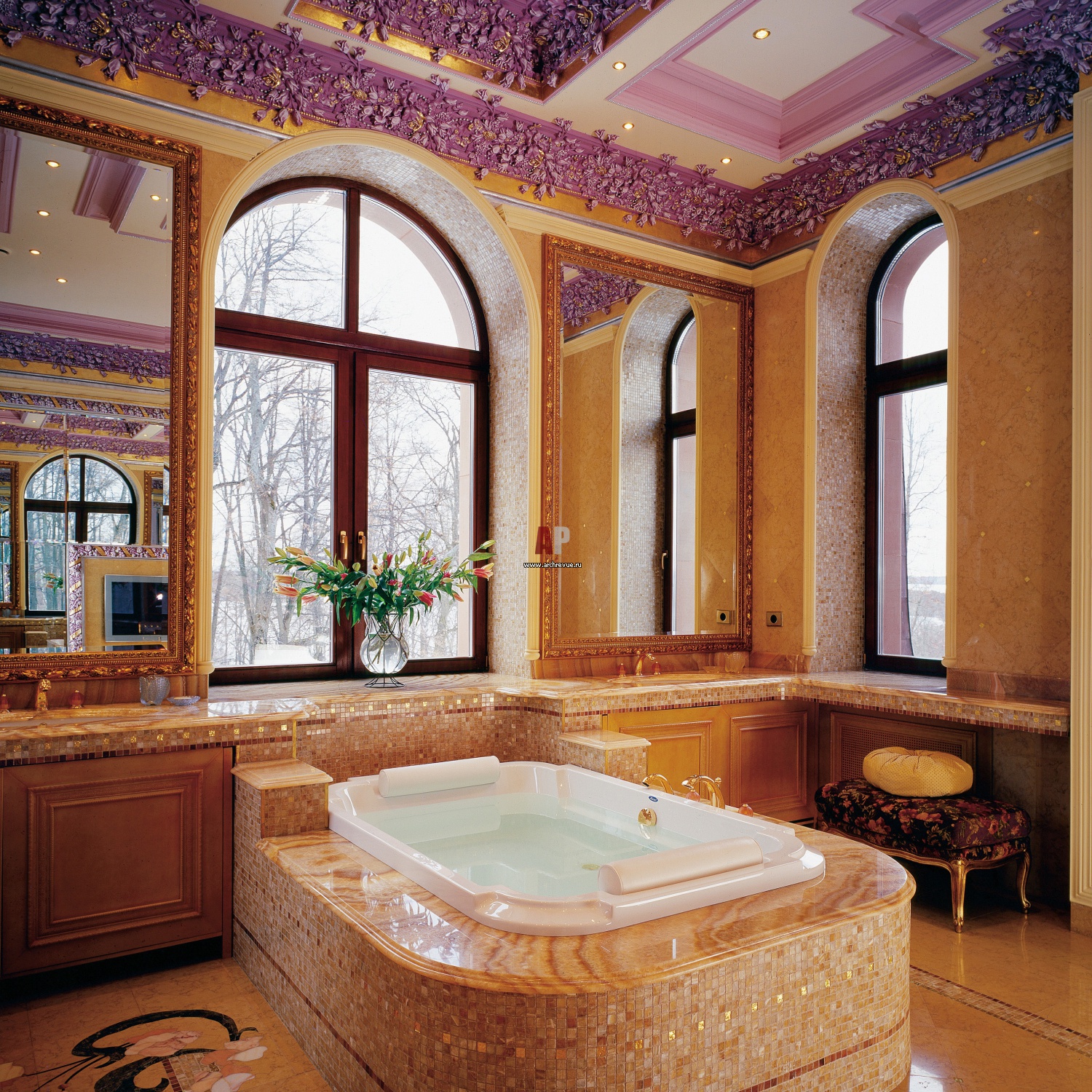Самые красивые ванные. Роскошные Ванные комнаты. Роскошная ванная комната. Красивые Ванные комнаты в загородных домах. Ванная в коттедже.