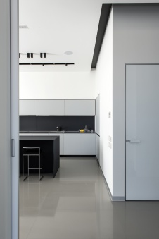 Фото интерьера столовой квартиры в стиле минимализм