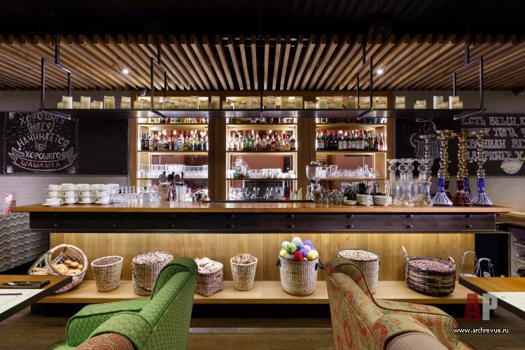 Фото интерьера бара ресторана в восточном стиле