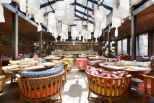 Фото интерьера веранды ресторана в восточном стиле