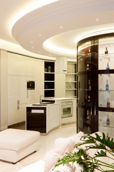 Фото интерьера кухни квартиры в современном стиле