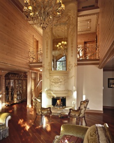 Фото интерьера каминной дома в дворцовом стиле