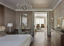 Фото интерьера спальни квартиры в стиле неоклассика