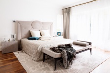 Фото интерьера спальни дома в стиле неоклассика