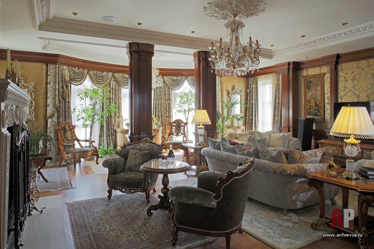 Фото интерьера гостиной дома в дворцовом стиле