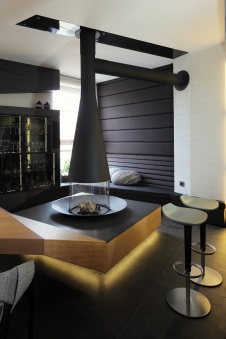 Фото интерьера каминной квартиры в стиле минимализм