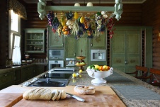 Фото интерьера кухни дома в английском стиле
