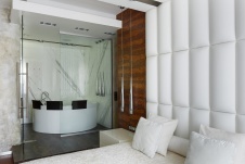 Фото интерьера ванной квартиры в стиле минимализм