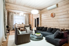 Фото интерьера гостиной дома в эко стиле