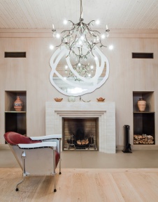 Фото интерьера каминной дома в эко стиле