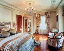 Фото интерьера гостевой дома в классическом дворцовом стиле