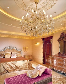 Фото интерьера спальни дома в классическом дворцовом стиле
