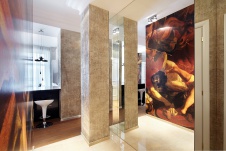 Фото интерьера входной зоны квартиры в стиле неоклассика