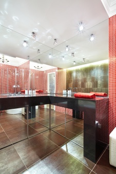 Фото интерьера санузла квартиры в стиле неоклассика