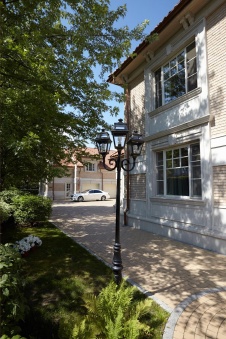 Фото фасада дома в американском стиле